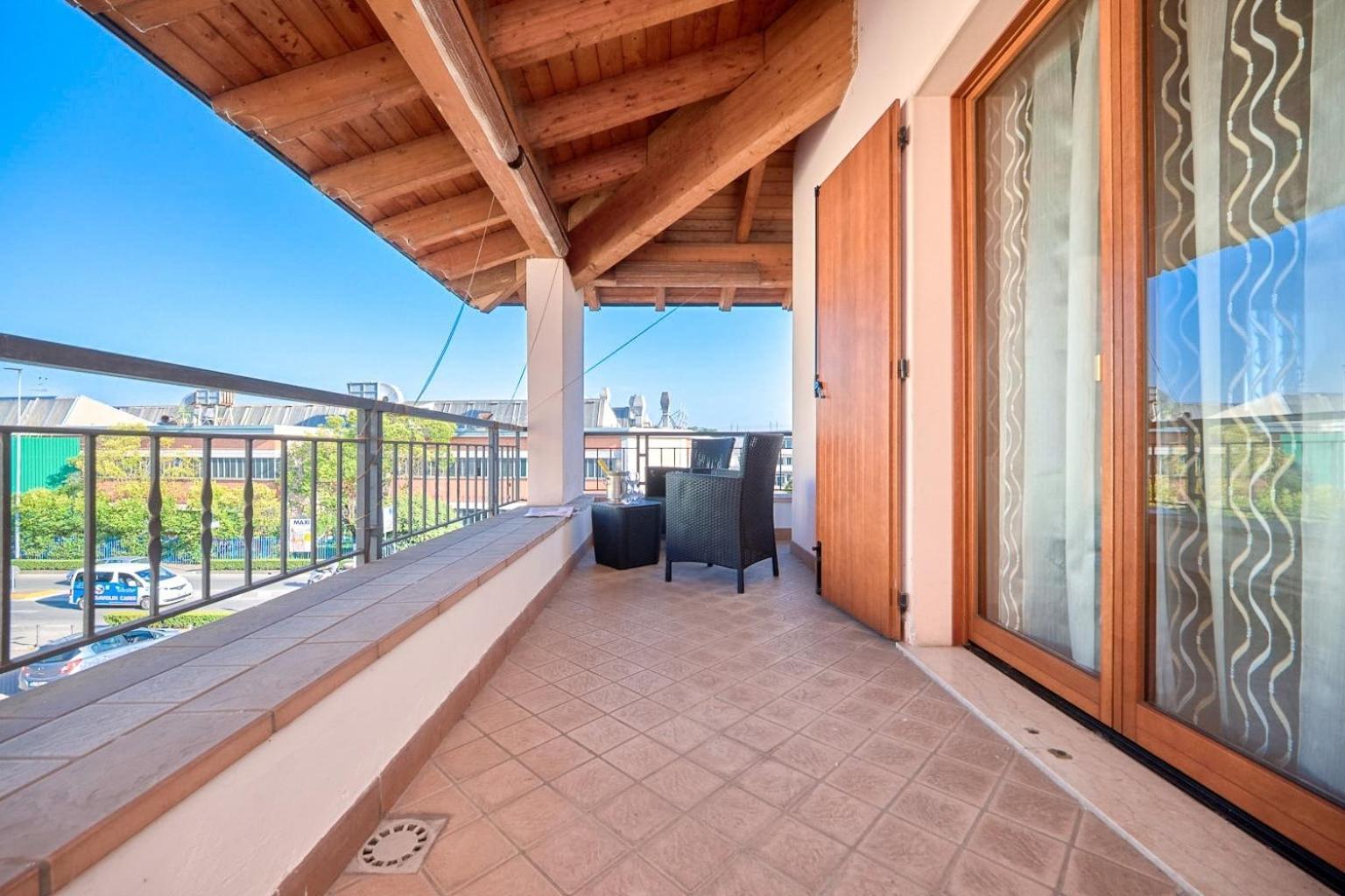 Dora'S Apartment Desenzano del Garda Exterior foto